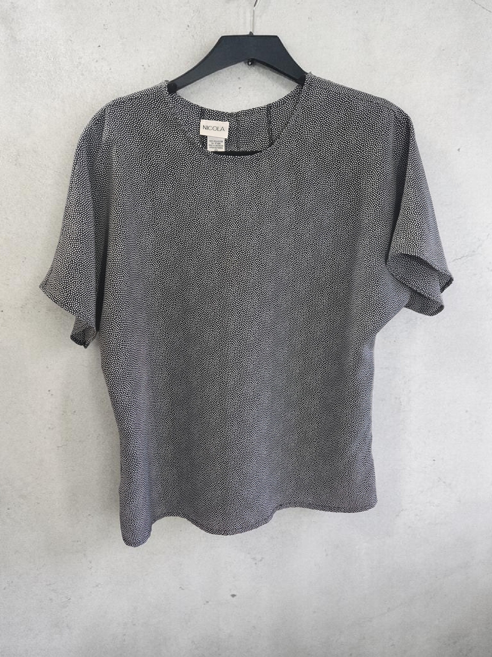 Nicola Black & White Micro‑Dot Blouse – Minimal Luxe Modern Look - Picture 2 of 10